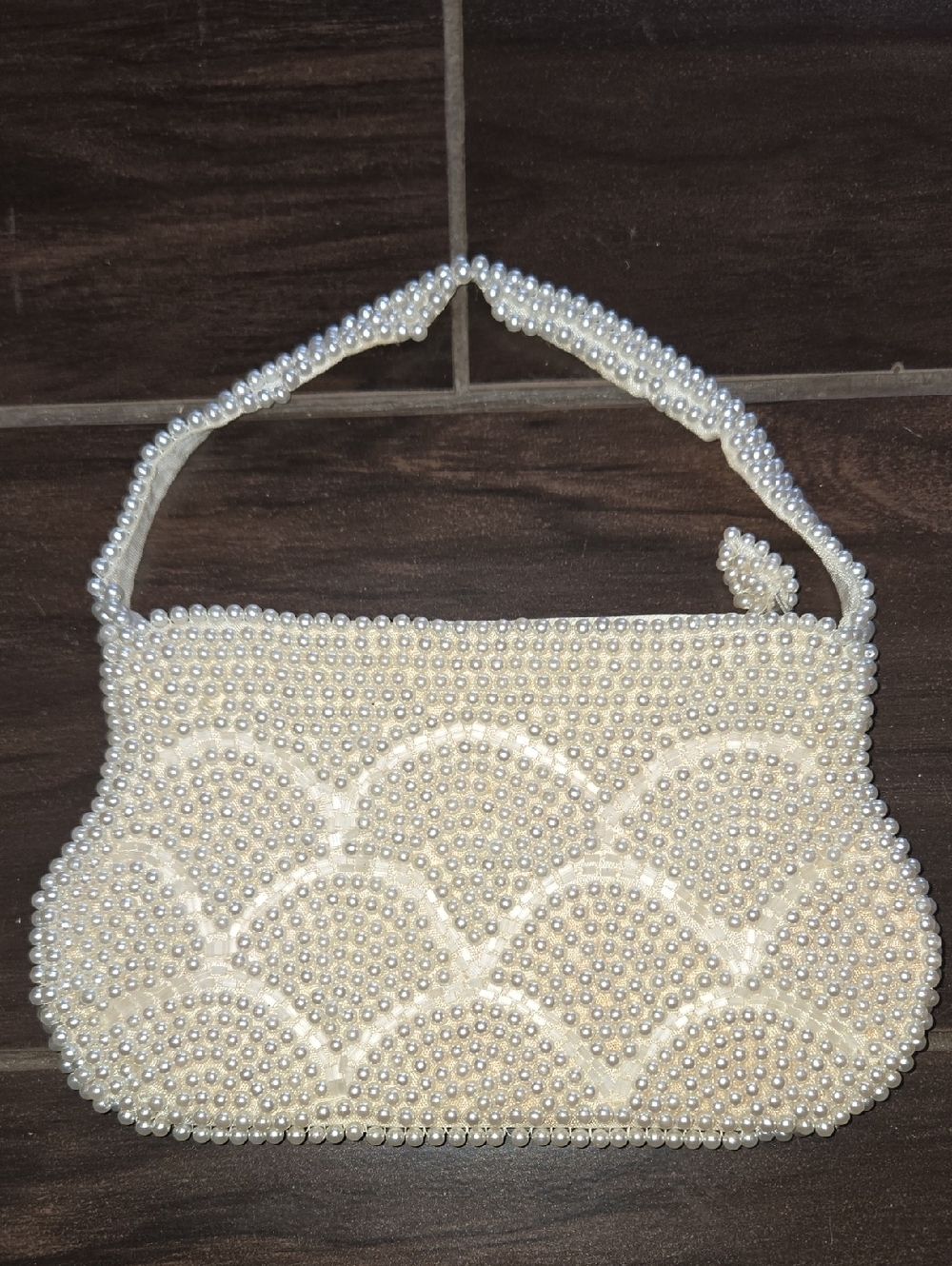 Vintage 40s 60s Art Deco Ivory Pearl Hand Beaded Scalloped Purse Made in Japan